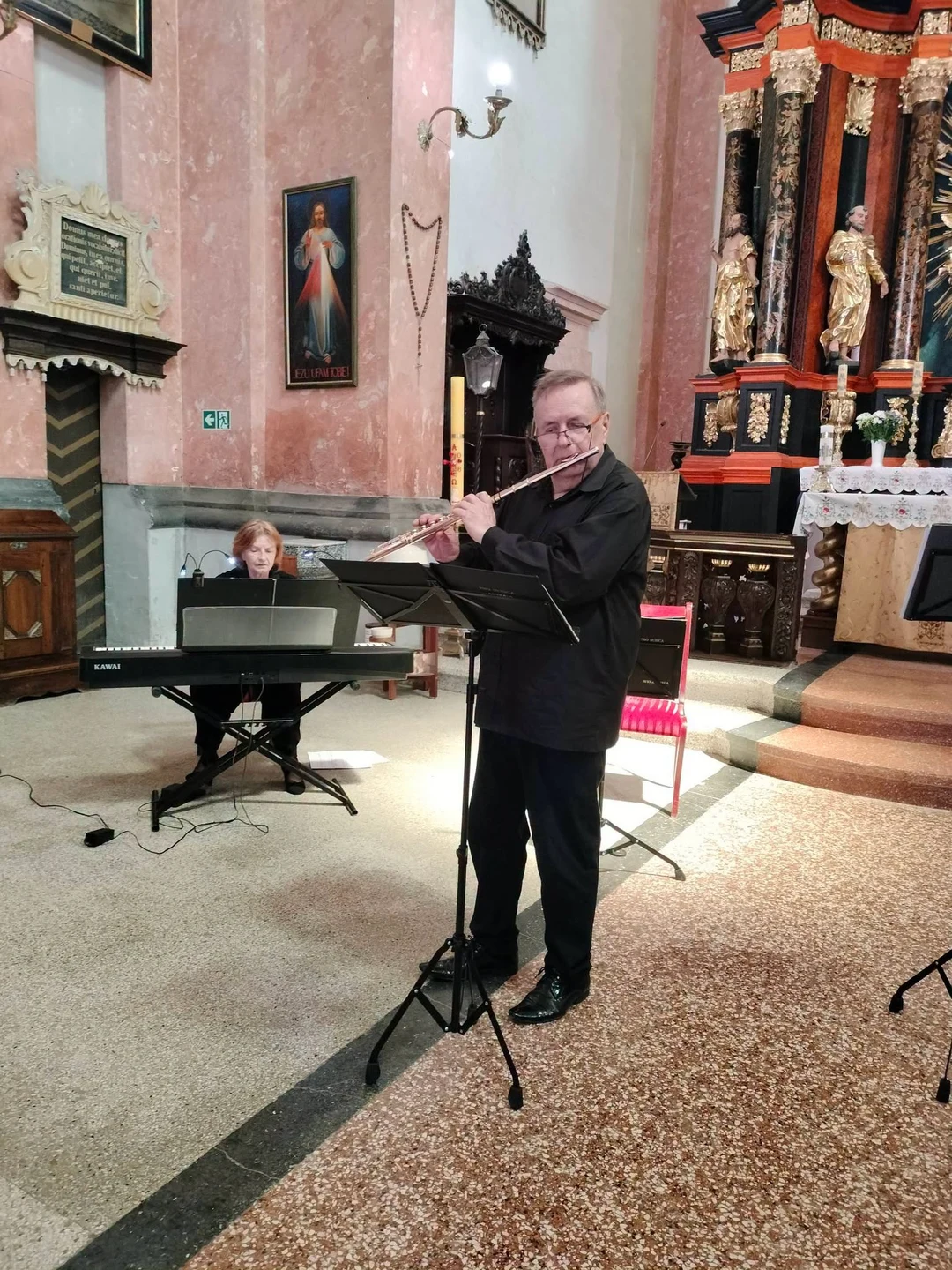 Koncert PRO MUSICA ANTIQUA zachwycił w Sanktuarium w Krośnie — zdjęcie 12