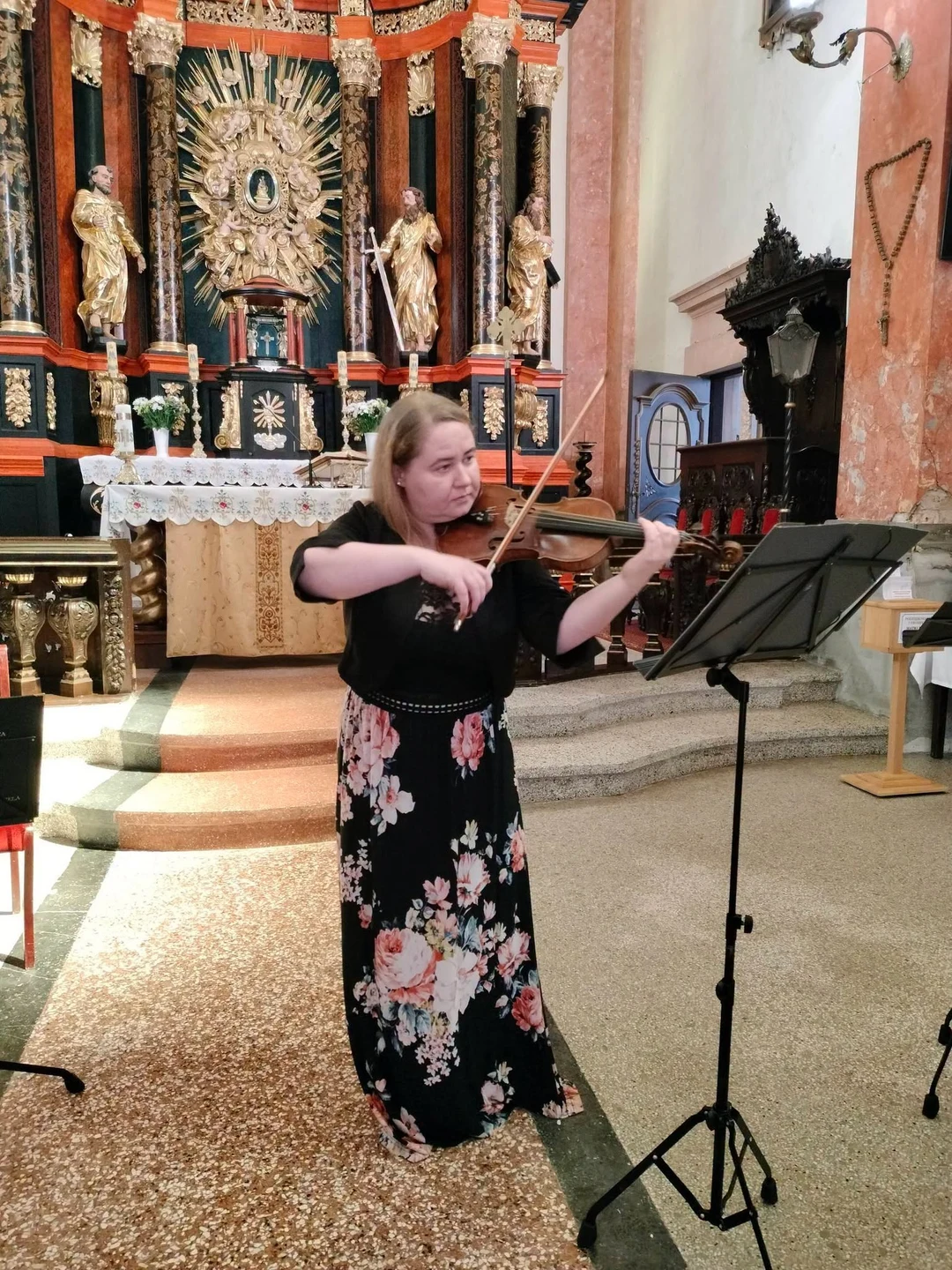 Koncert PRO MUSICA ANTIQUA zachwycił w Sanktuarium w Krośnie — zdjęcie 24