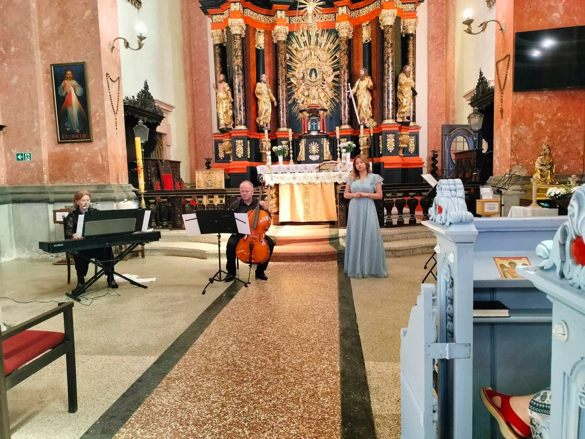 Koncert PRO MUSICA ANTIQUA zachwycił w Sanktuarium w Krośnie — zdjęcie 36